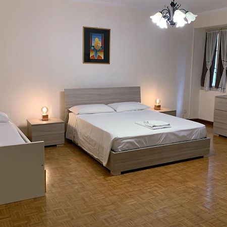 Fiordiluna, Nel Cuore Di Brescia Hotel Ngoại thất bức ảnh