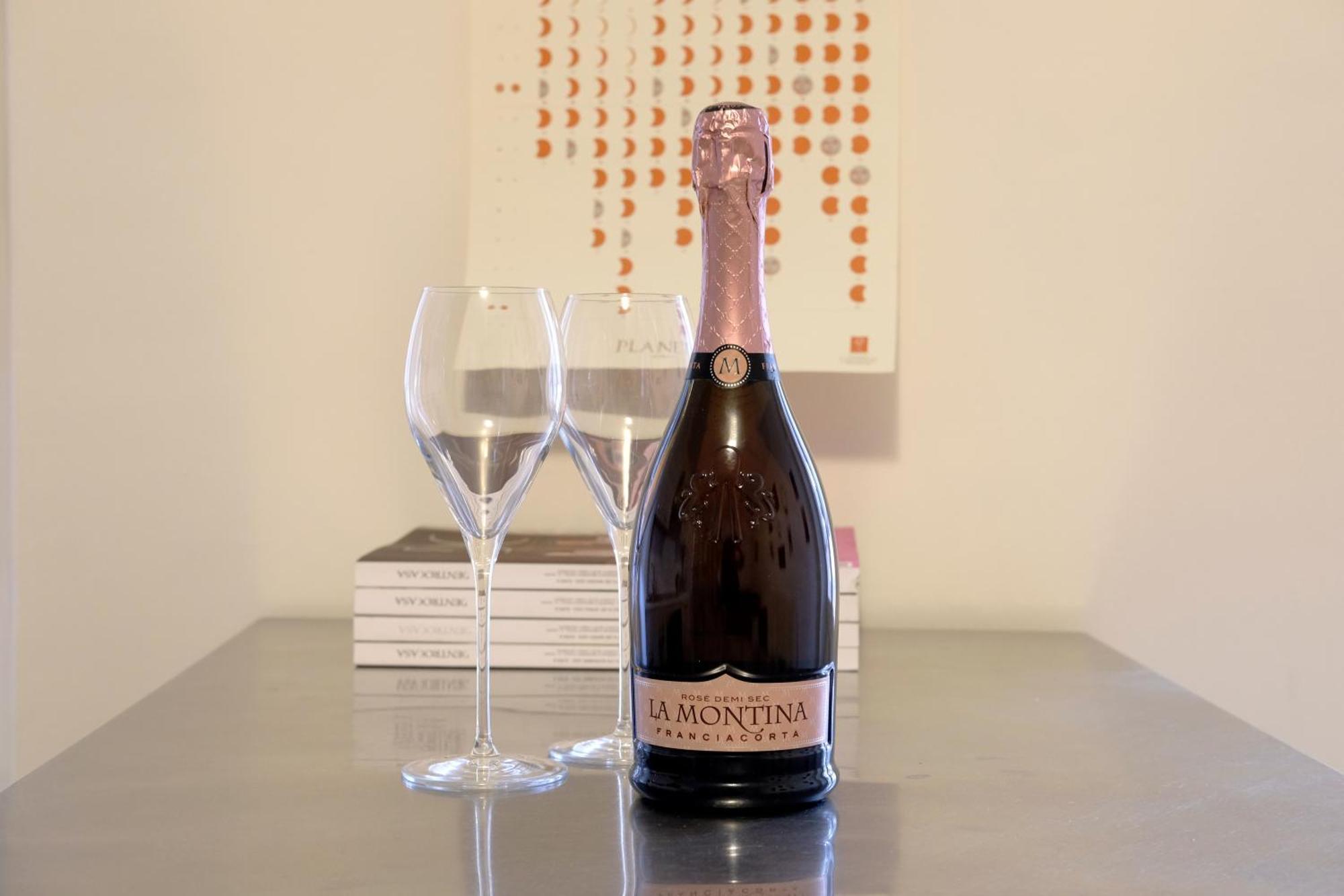 Fiordiluna, Nel Cuore Di Brescia Hotel Ngoại thất bức ảnh